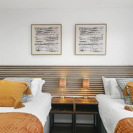 Modern Bungalow In Maidstone Sleeps 5 With Free Parking エクステリア 写真