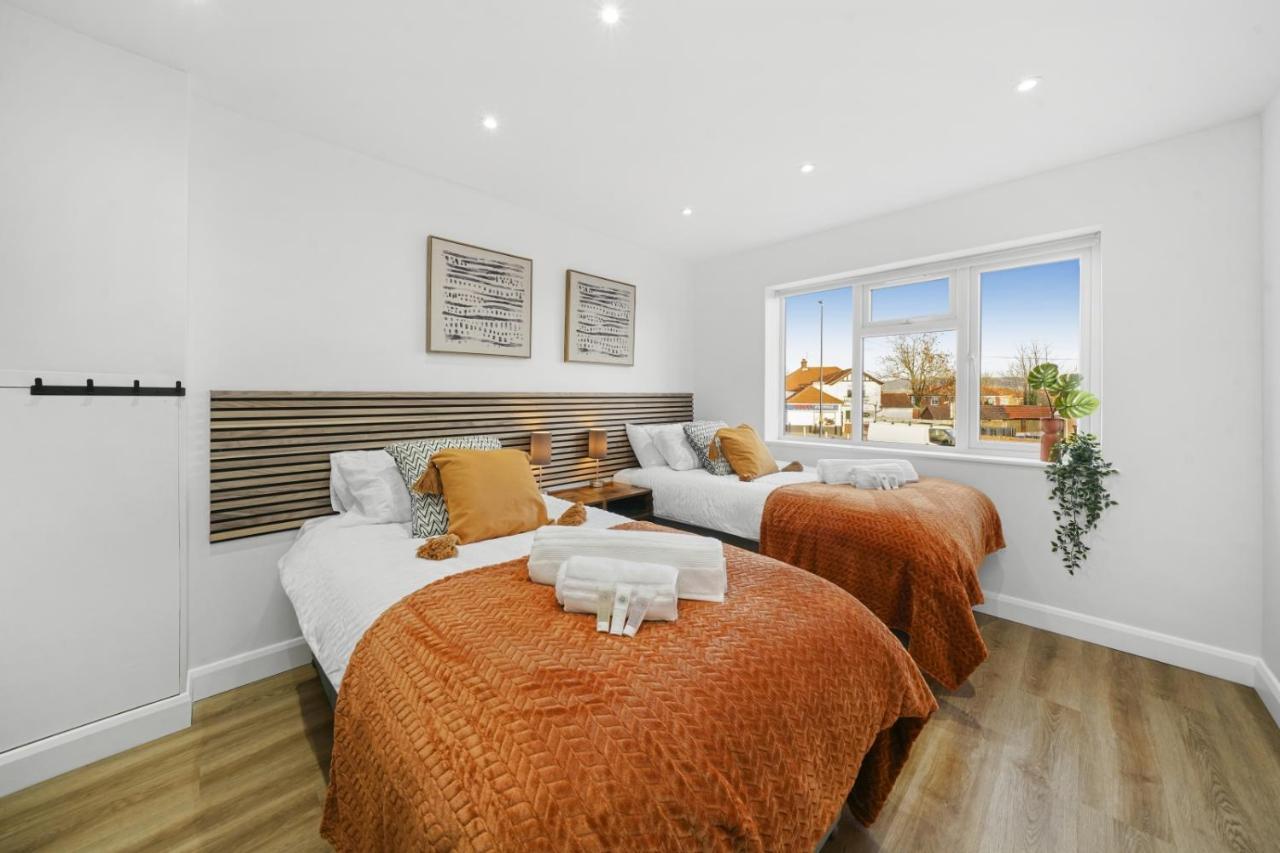 Modern Bungalow In Maidstone Sleeps 5 With Free Parking エクステリア 写真