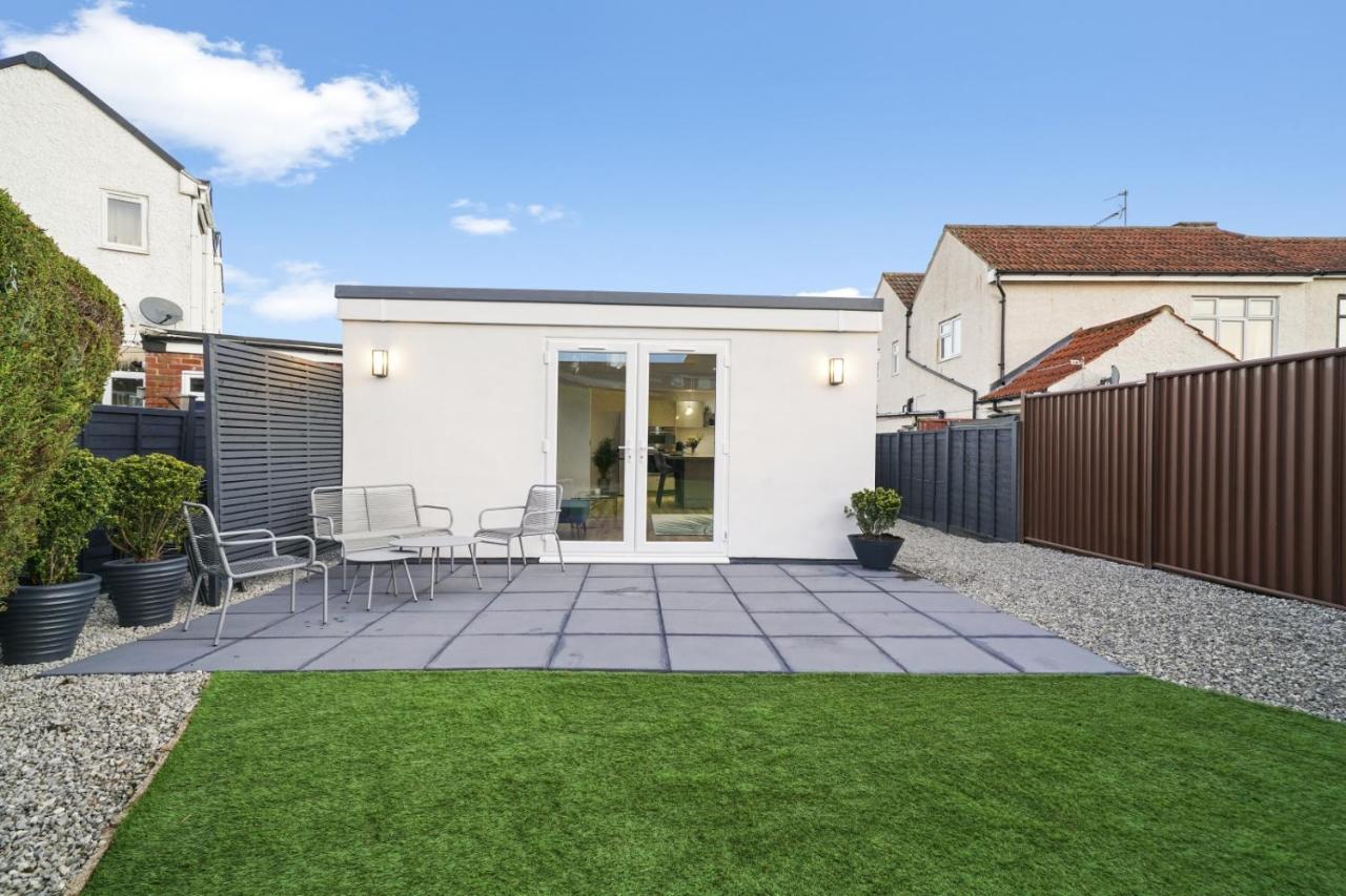 Modern Bungalow In Maidstone Sleeps 5 With Free Parking エクステリア 写真