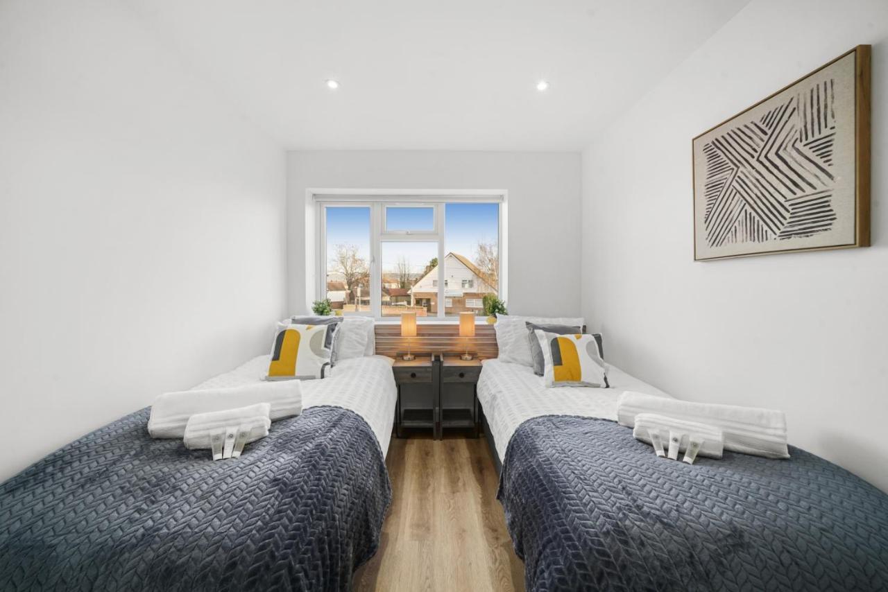 Modern Bungalow In Maidstone Sleeps 5 With Free Parking エクステリア 写真